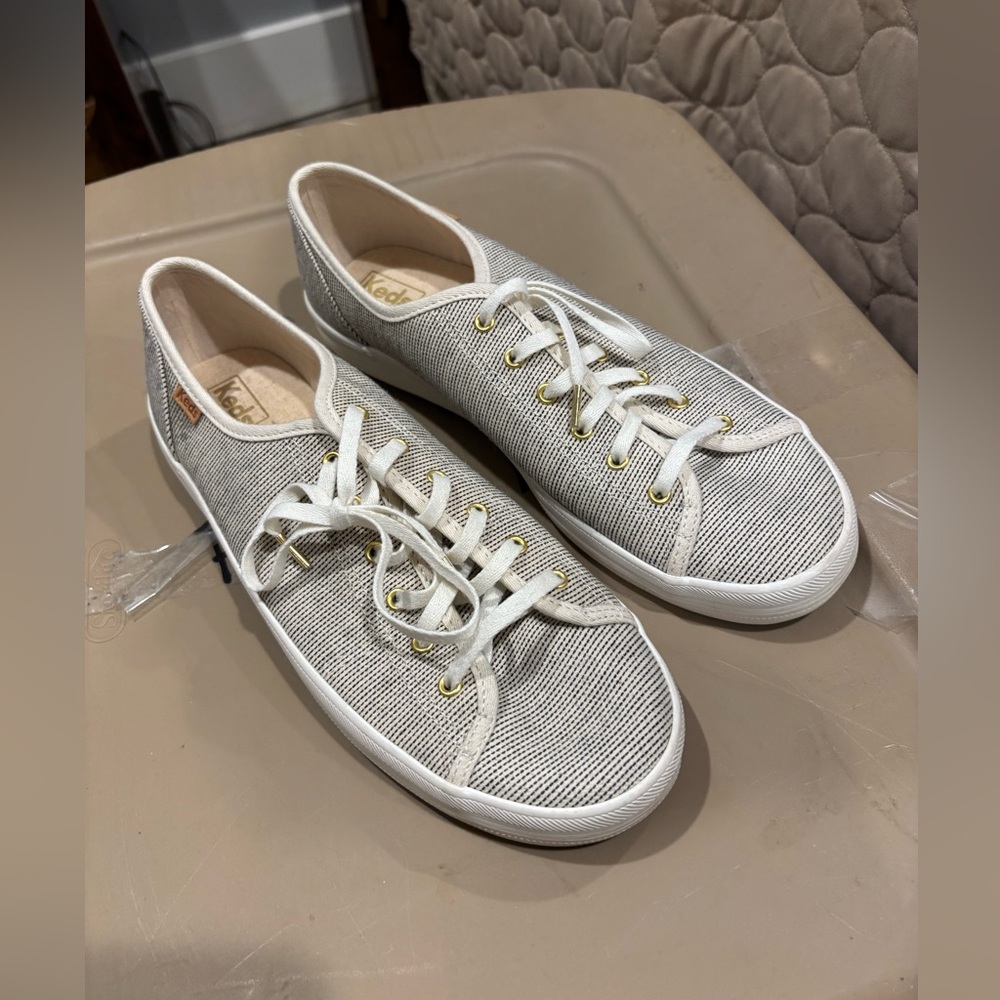 Euc size 10 Keds